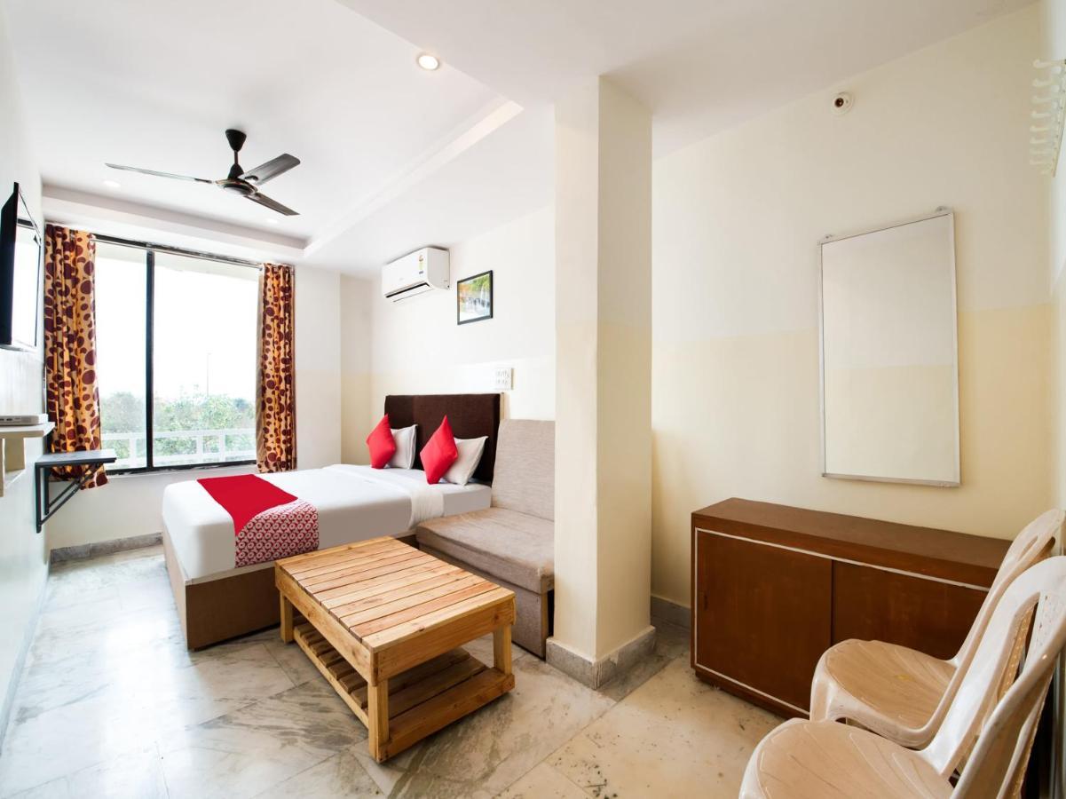 Oyo 69511 Hotel Sea E Pearl Βιζαχαπατνάμ Εξωτερικό φωτογραφία